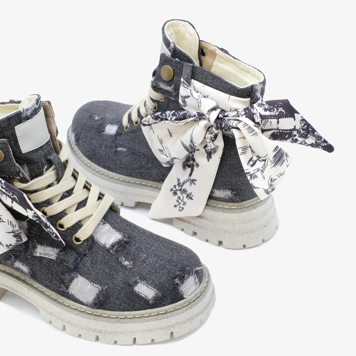 Ботинки 10077