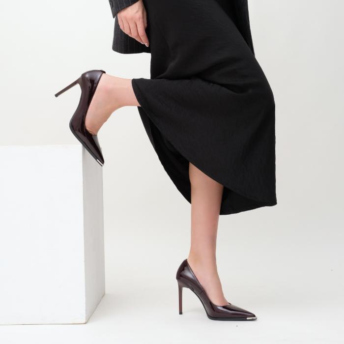 Туфли на шпильке 11076