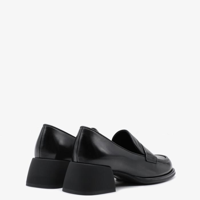 Туфли на каблуке 11130