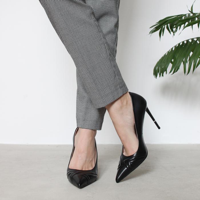 Туфли на шпильке 8053