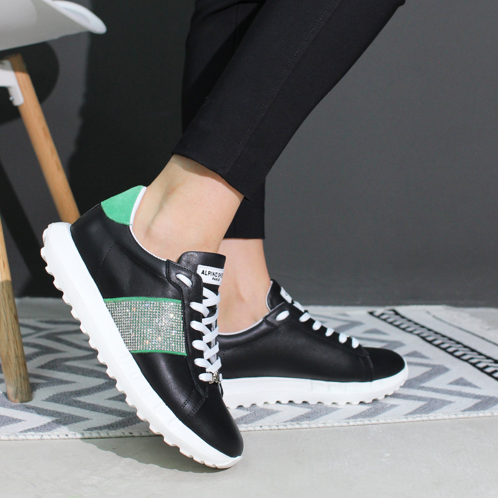 Кроссовки 8204