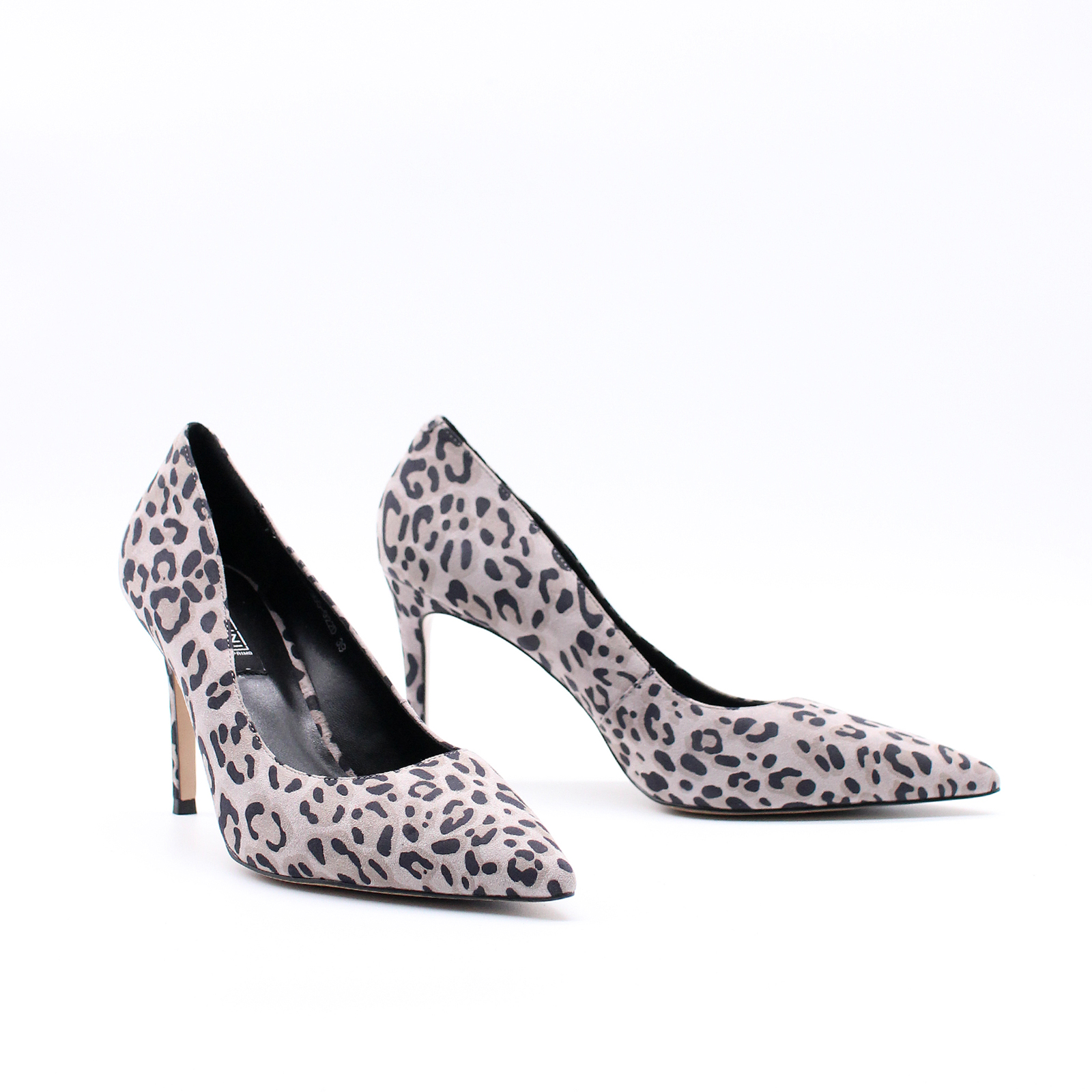 Туфли на шпильке 8238