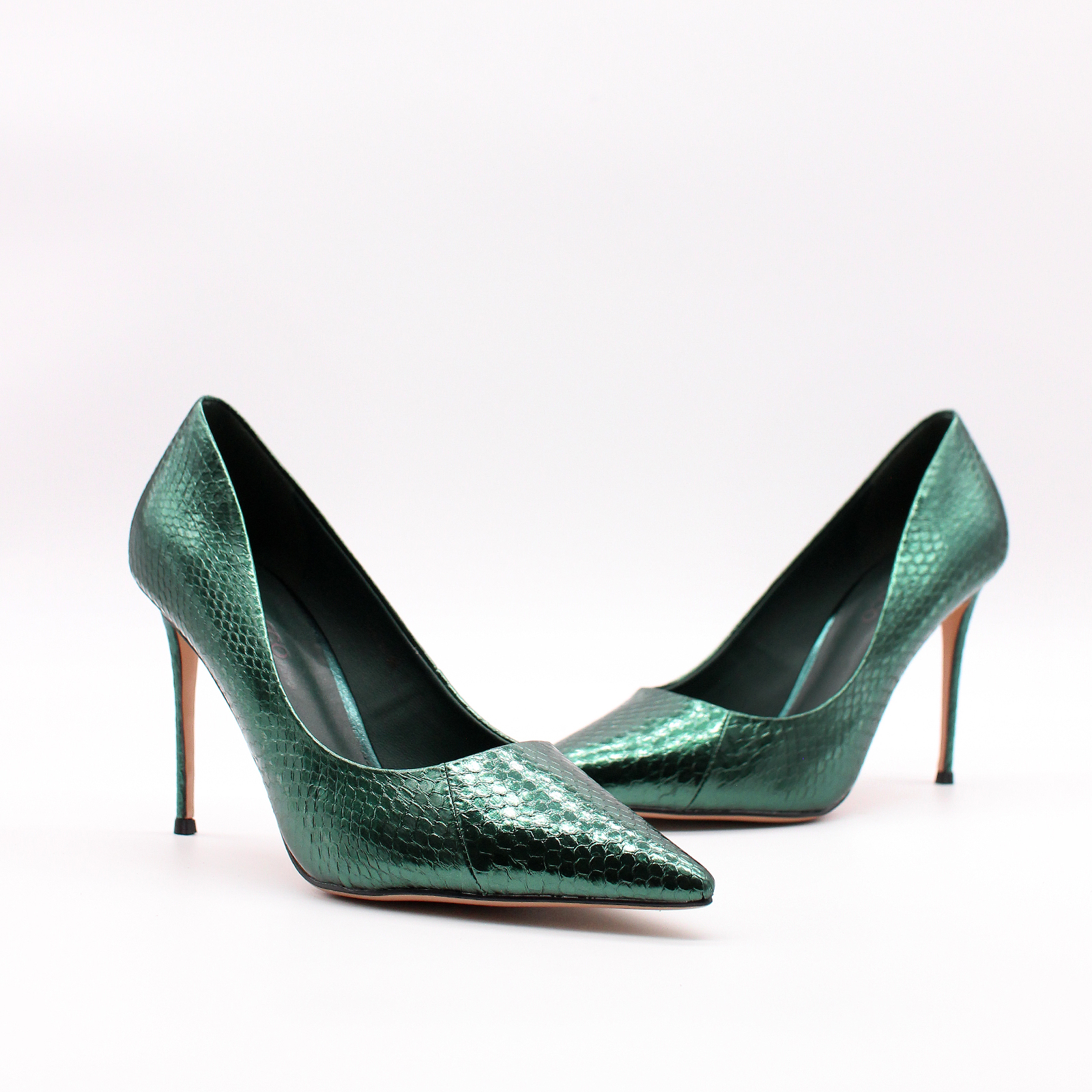 Туфли на шпильке 8266