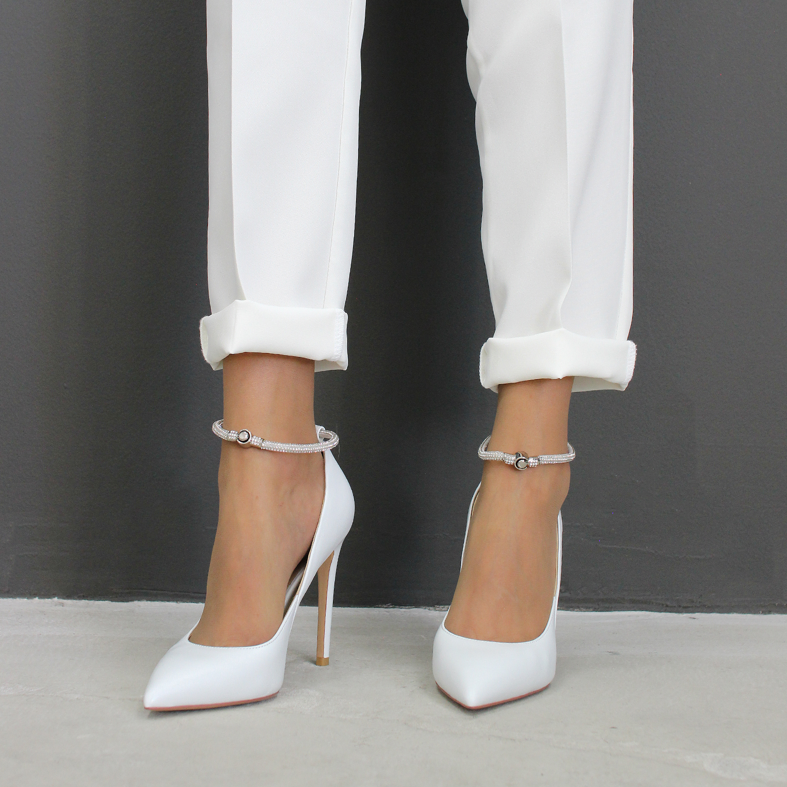 Туфли на шпильке 8308