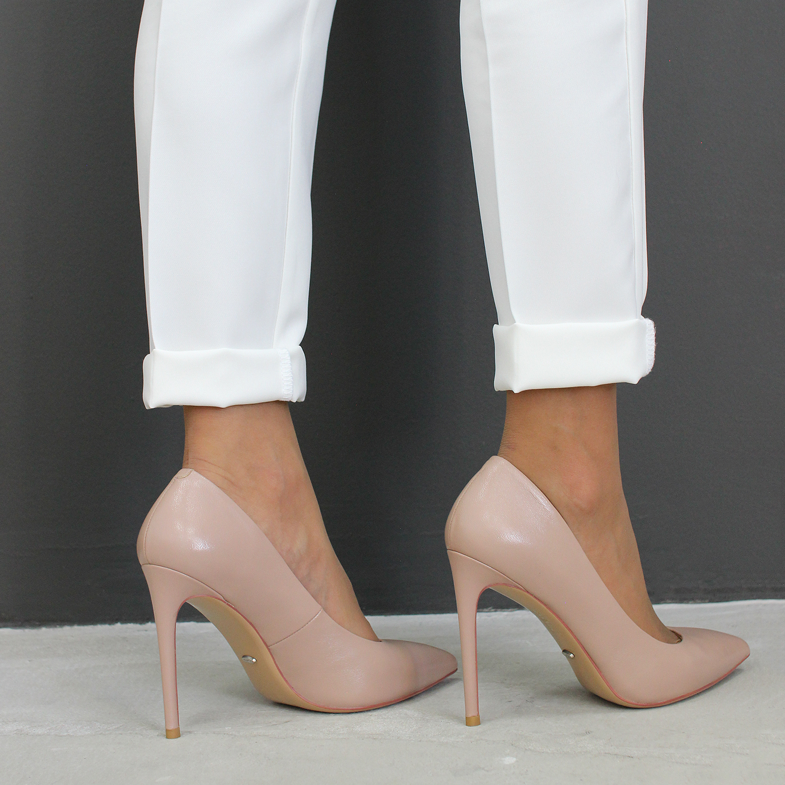 Туфли на шпильке 8320