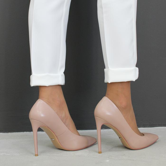 Туфли на шпильке 8320