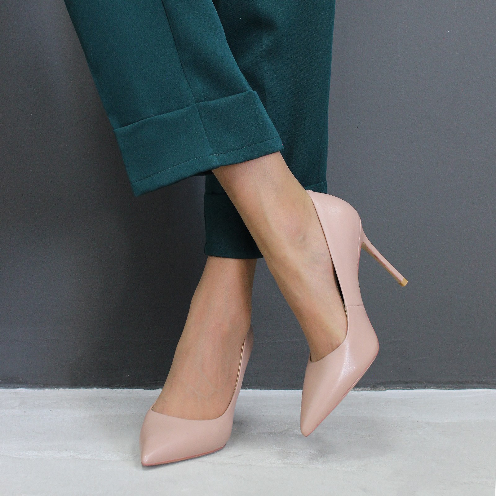 Туфли на шпильке 8323