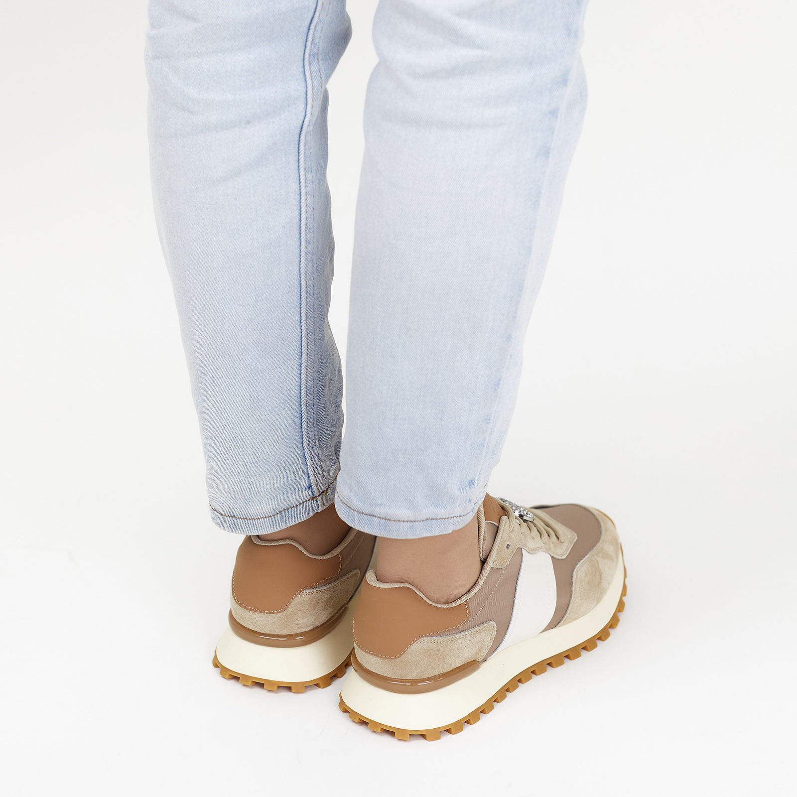 Кроссовки 8841