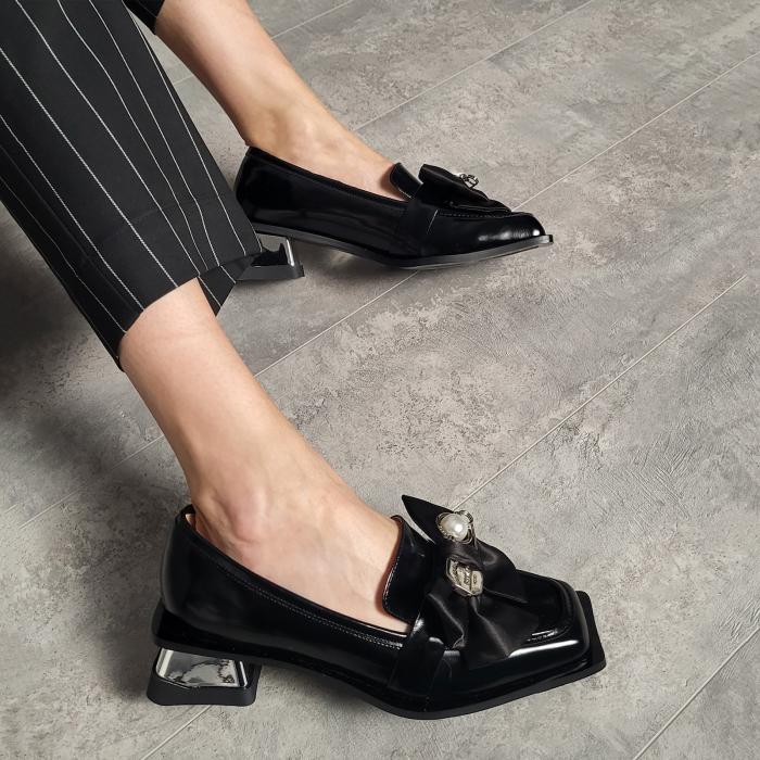 Туфли на каблуке 8858