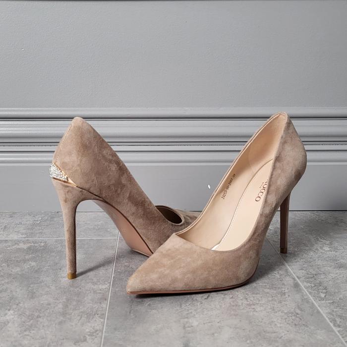 Туфли на шпильке 8913