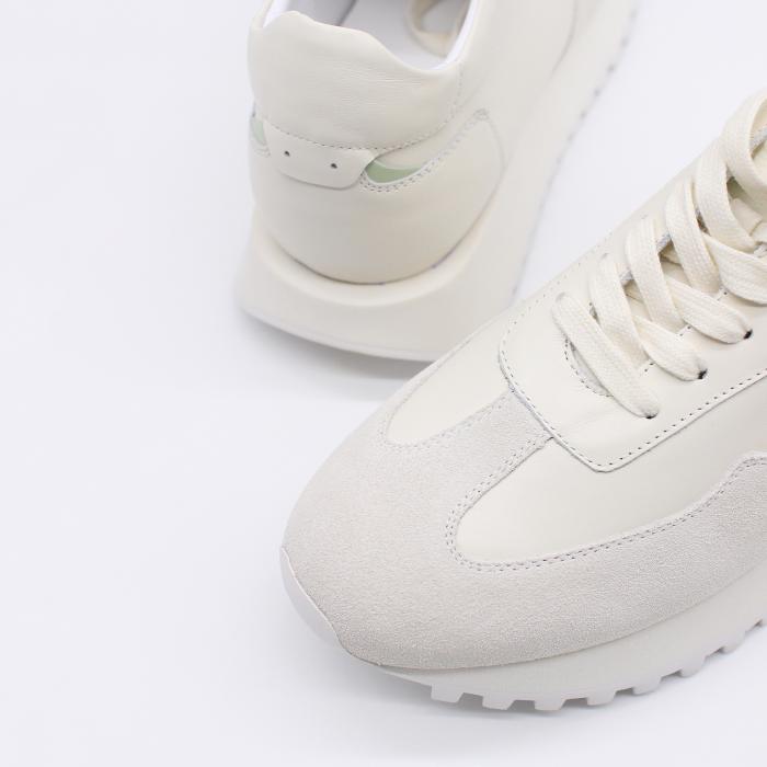 Кроссовки 8933