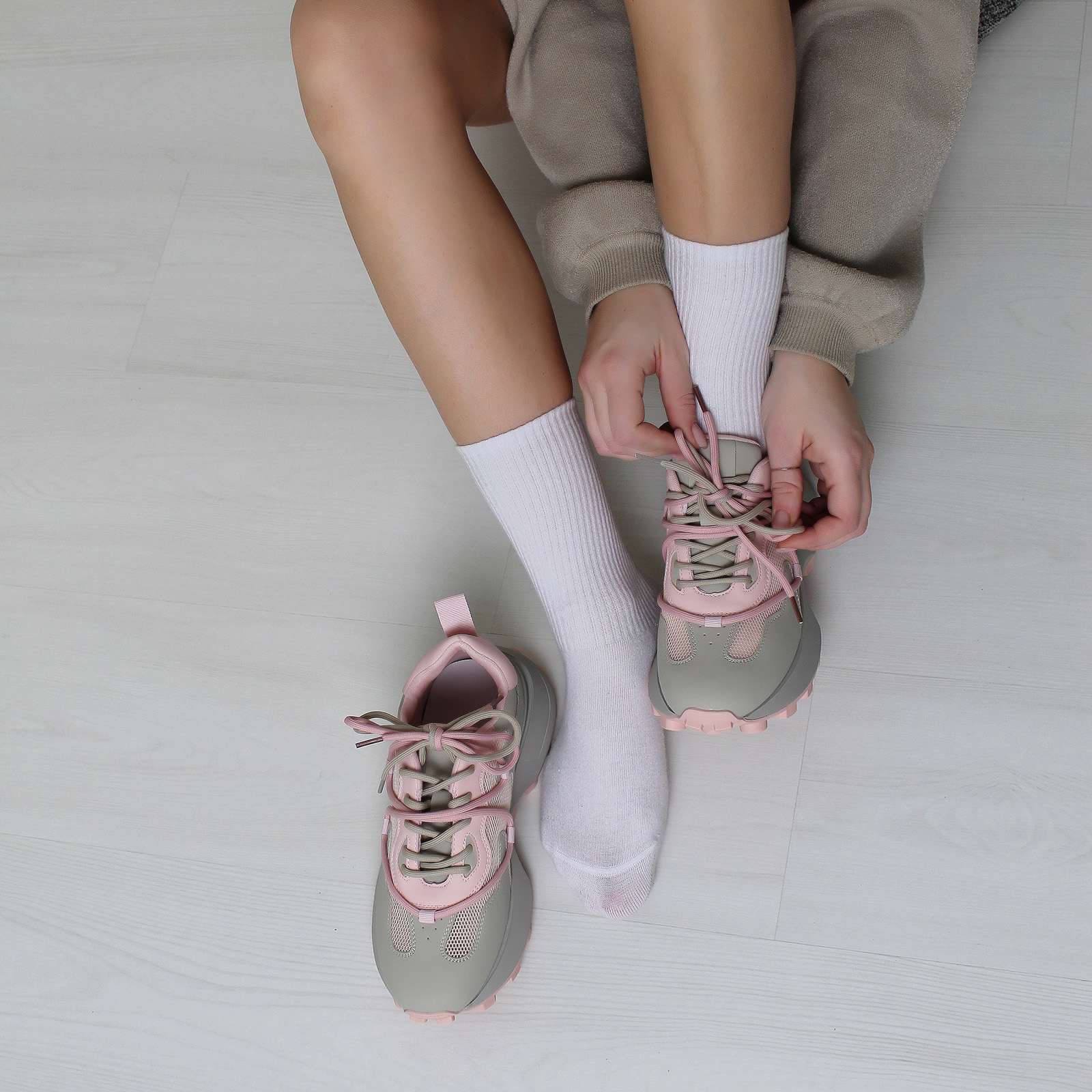 Кроссовки 9044