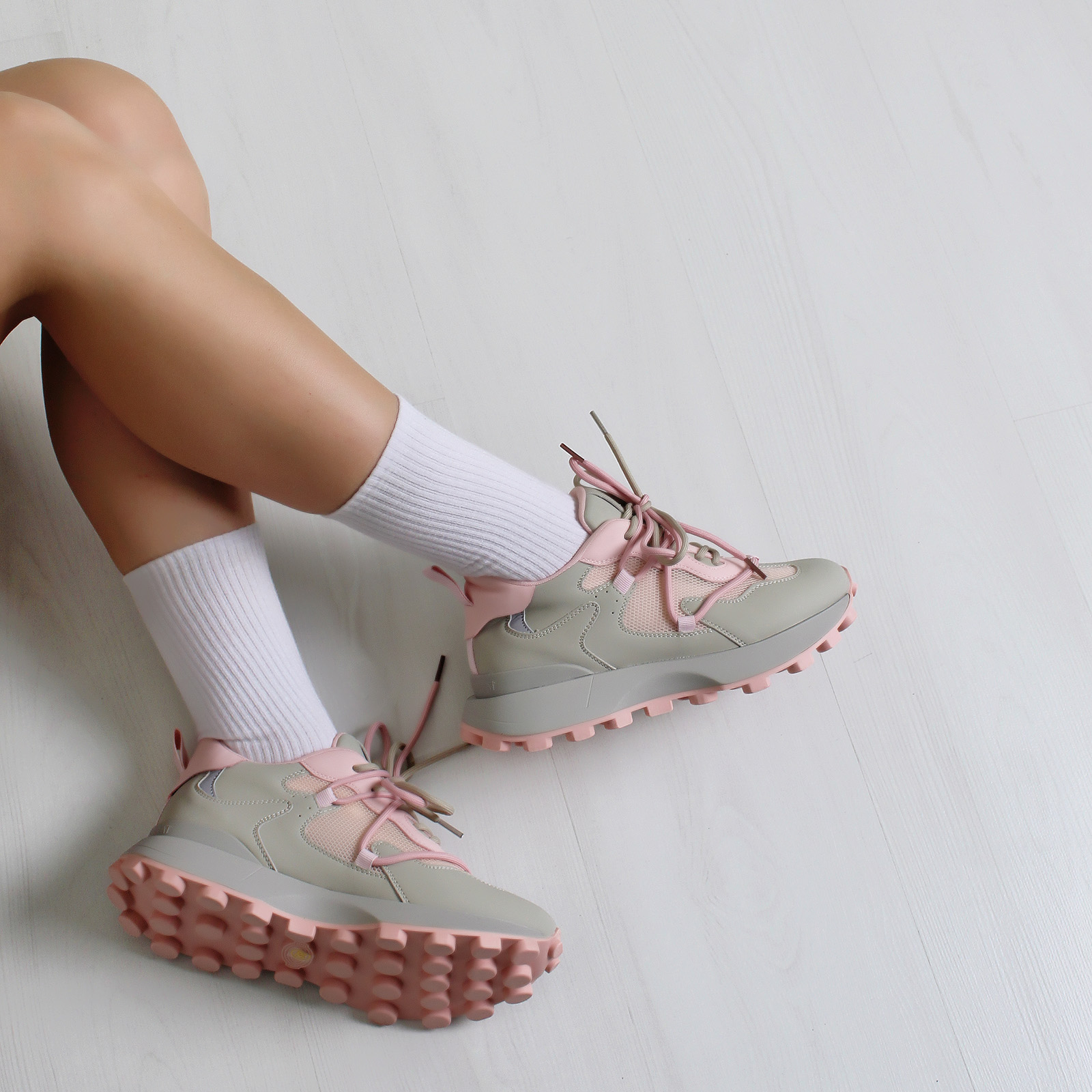 Кроссовки 9044