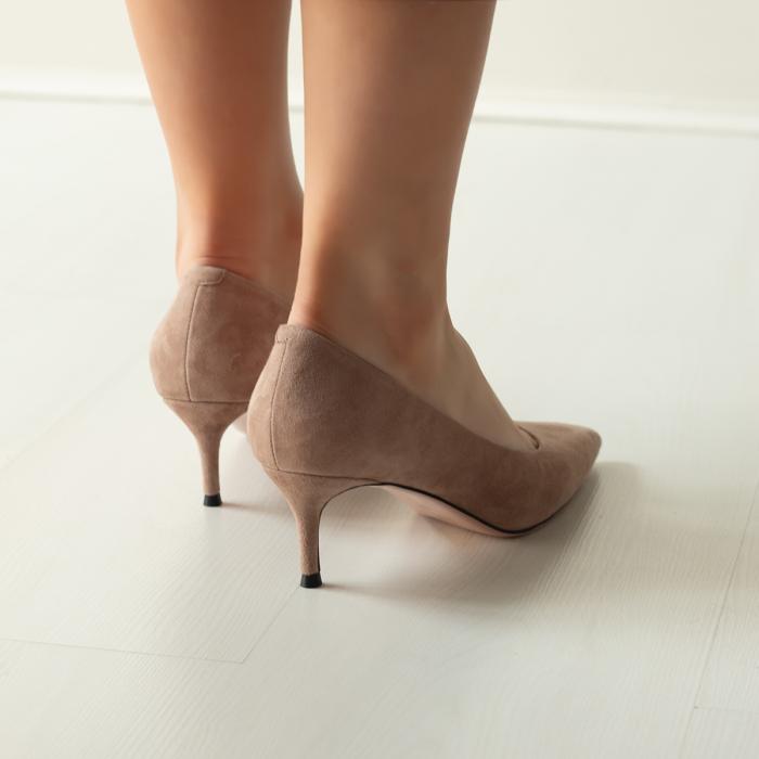 Туфли на шпильке 9215