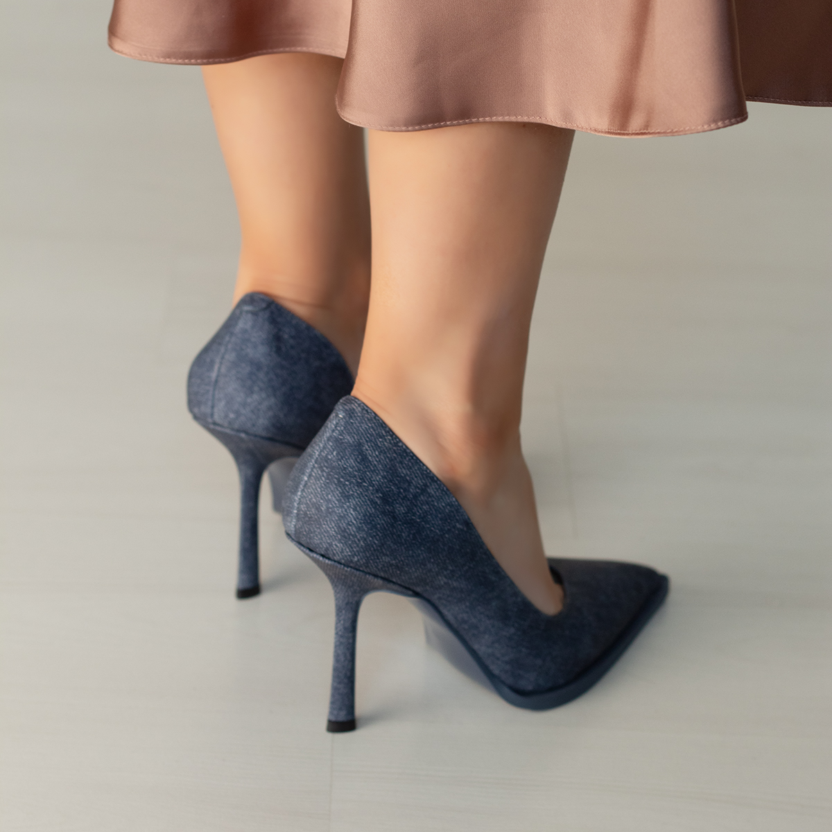 Туфли на шпильке 9220