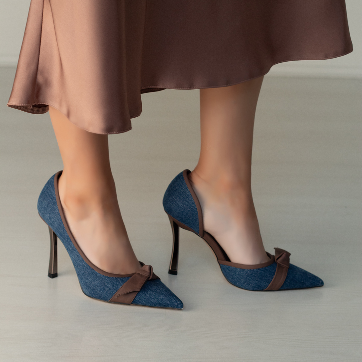 Туфли на шпильке 9221