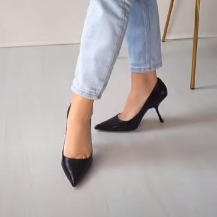 Туфли на шпильке 9305