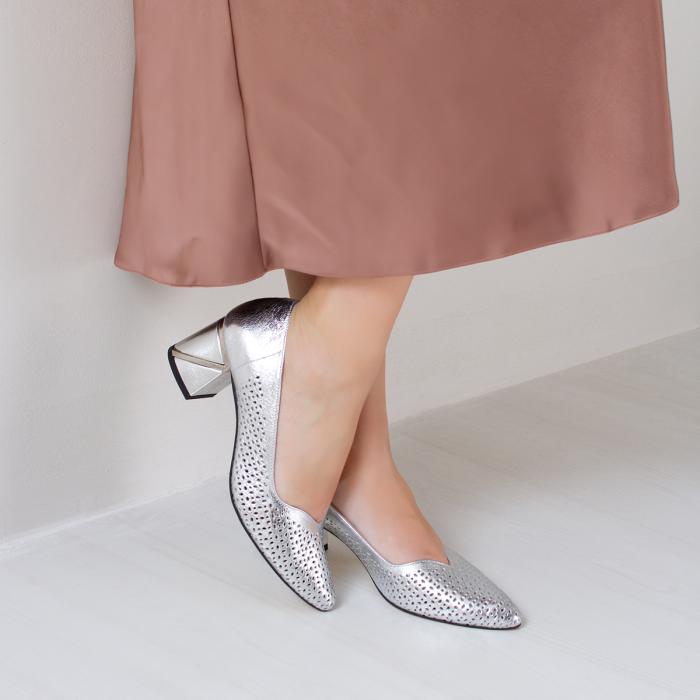 Туфли на каблуке 9349