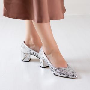 Туфли на каблуке 9349