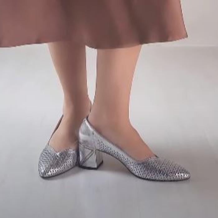 Туфли на каблуке 9349