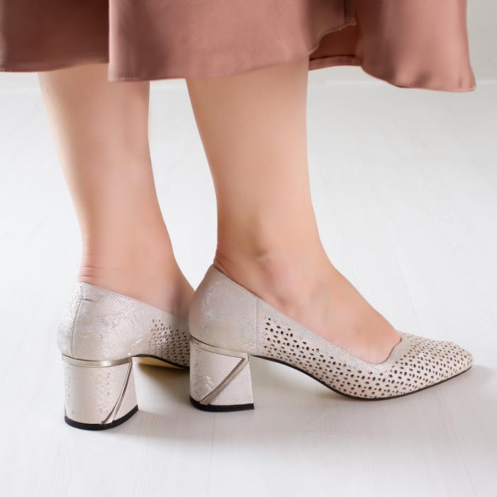 Туфли на каблуке 9350