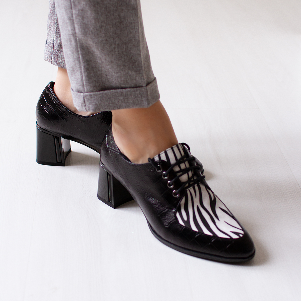 Туфли на каблуке 9545