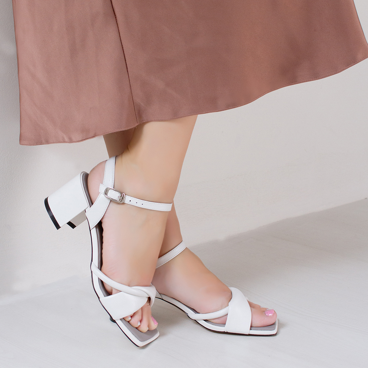 Босоножки 9548