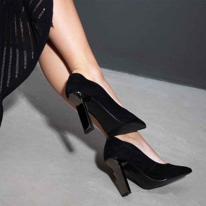 Туфли на шпильке 9610