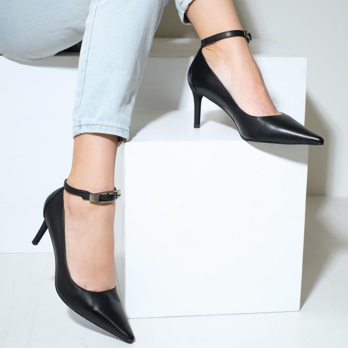 Туфли на шпильке 9702