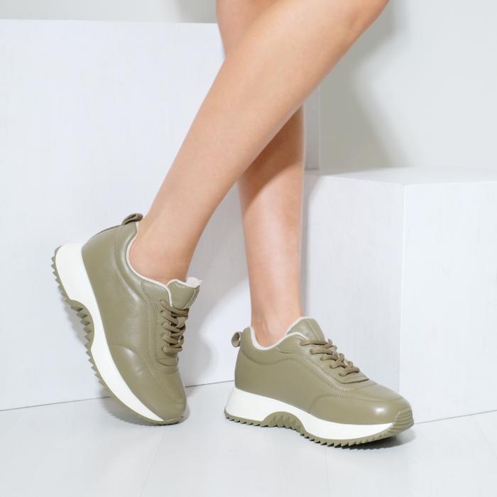 Кроссовки 9876